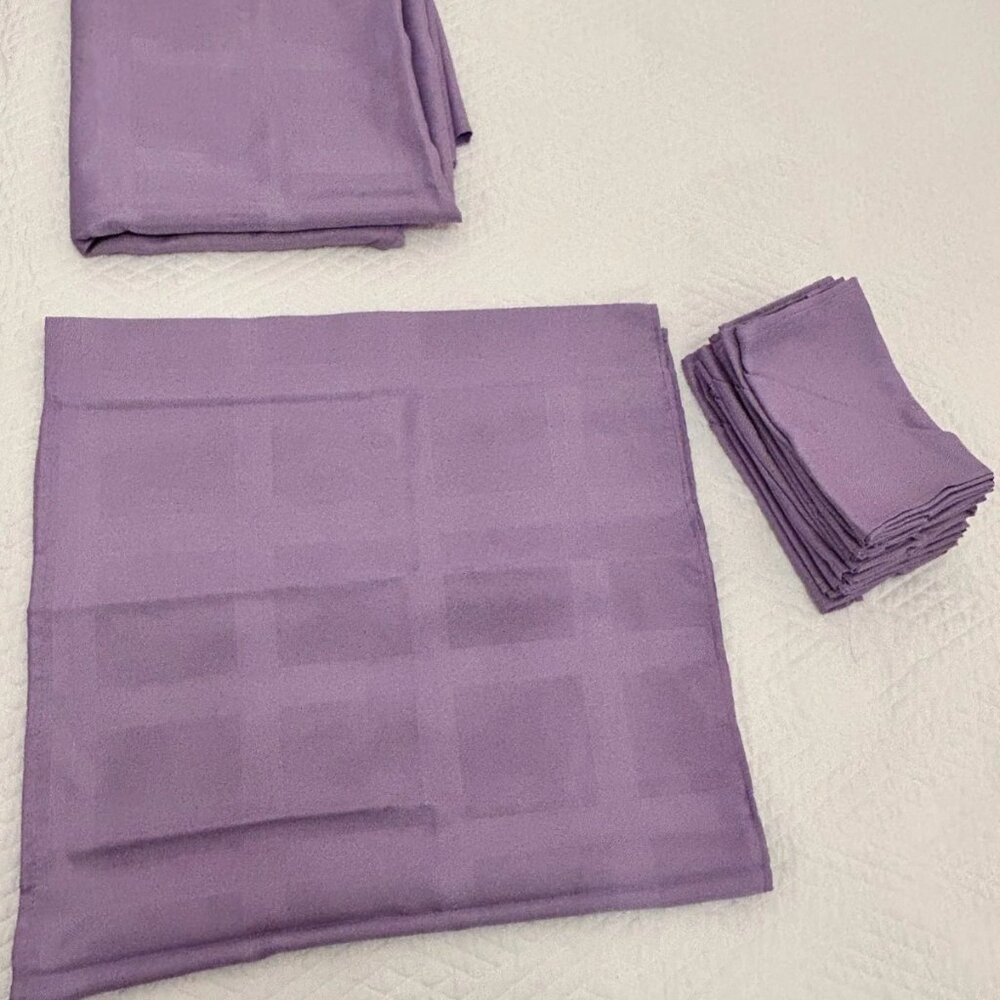 Lavender Table Linens Set (Napkins, Tablecloth and Buffet Runner) - PLEASE READ!